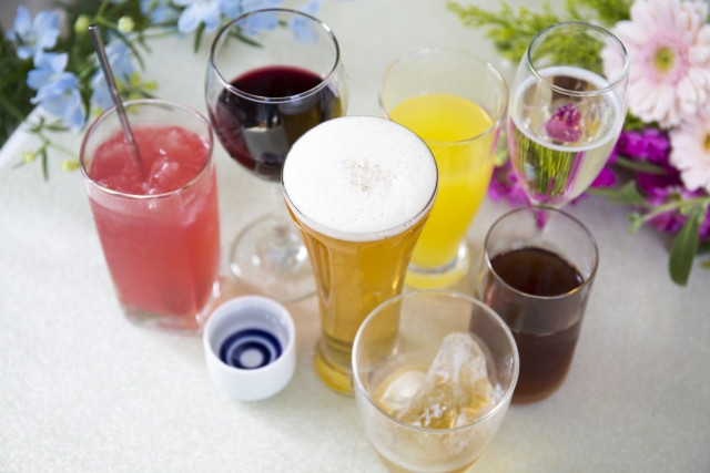 various izakaya drinks